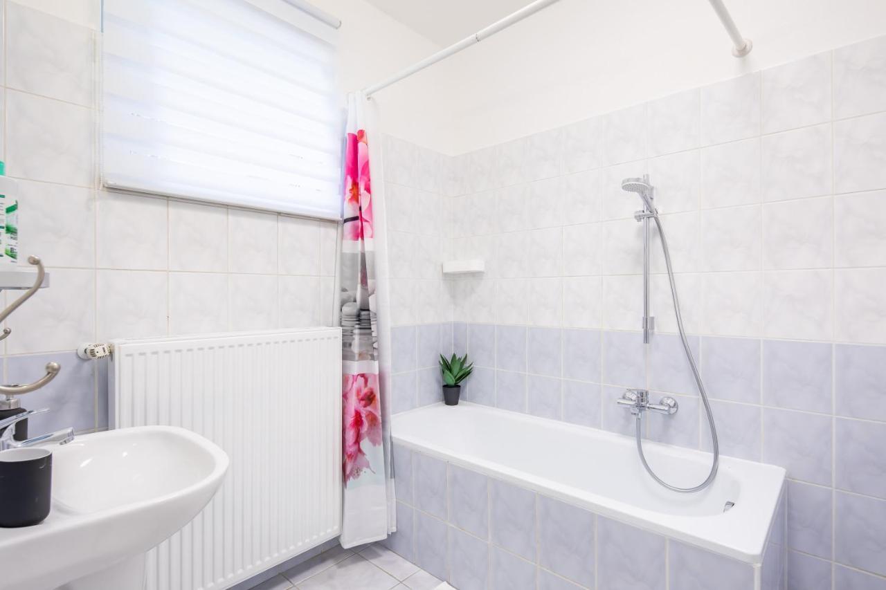 Two Bedrooms With Free Garage In The Downtown * Budapešť
